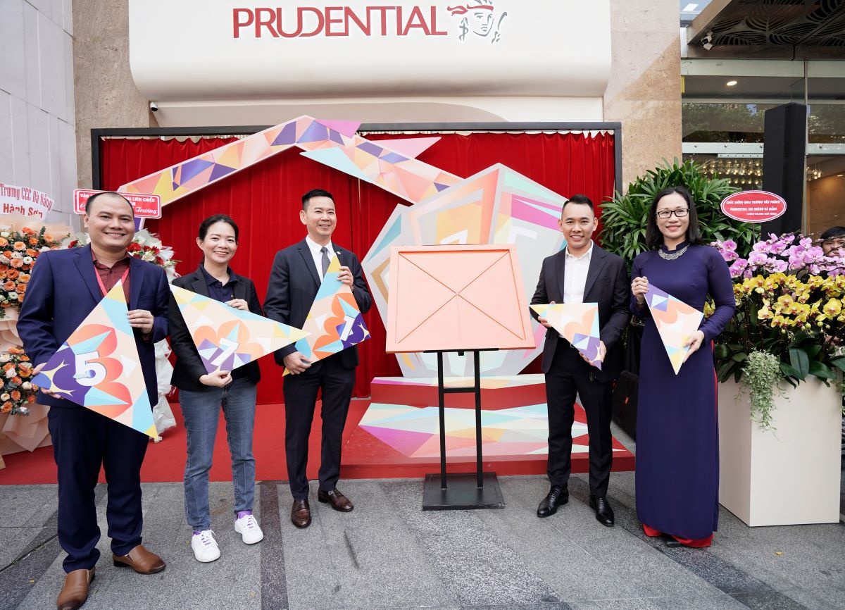 Prudential chính thức khai trương Trung tâm phục vụ khách hàng tại tòa nhà Luxury Building, số 205 Trần Phú, Quận Hải Châu