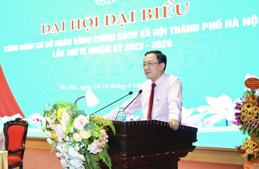 Tổng Giám đốc NHCSXH Dương Quyết Thắng phát biểu chỉ đạo Đại hội