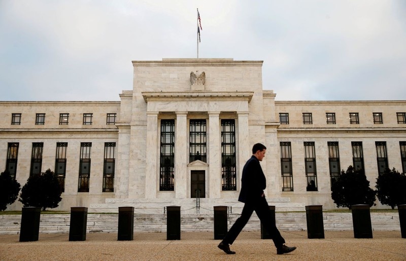 Rủi ro Fed tăng lãi suất mạnh hơn dự kiến