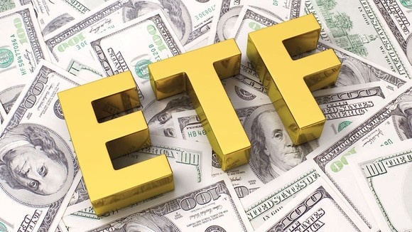 Dòng tiền ETF và chủ động đều suy yếu trong tháng 5