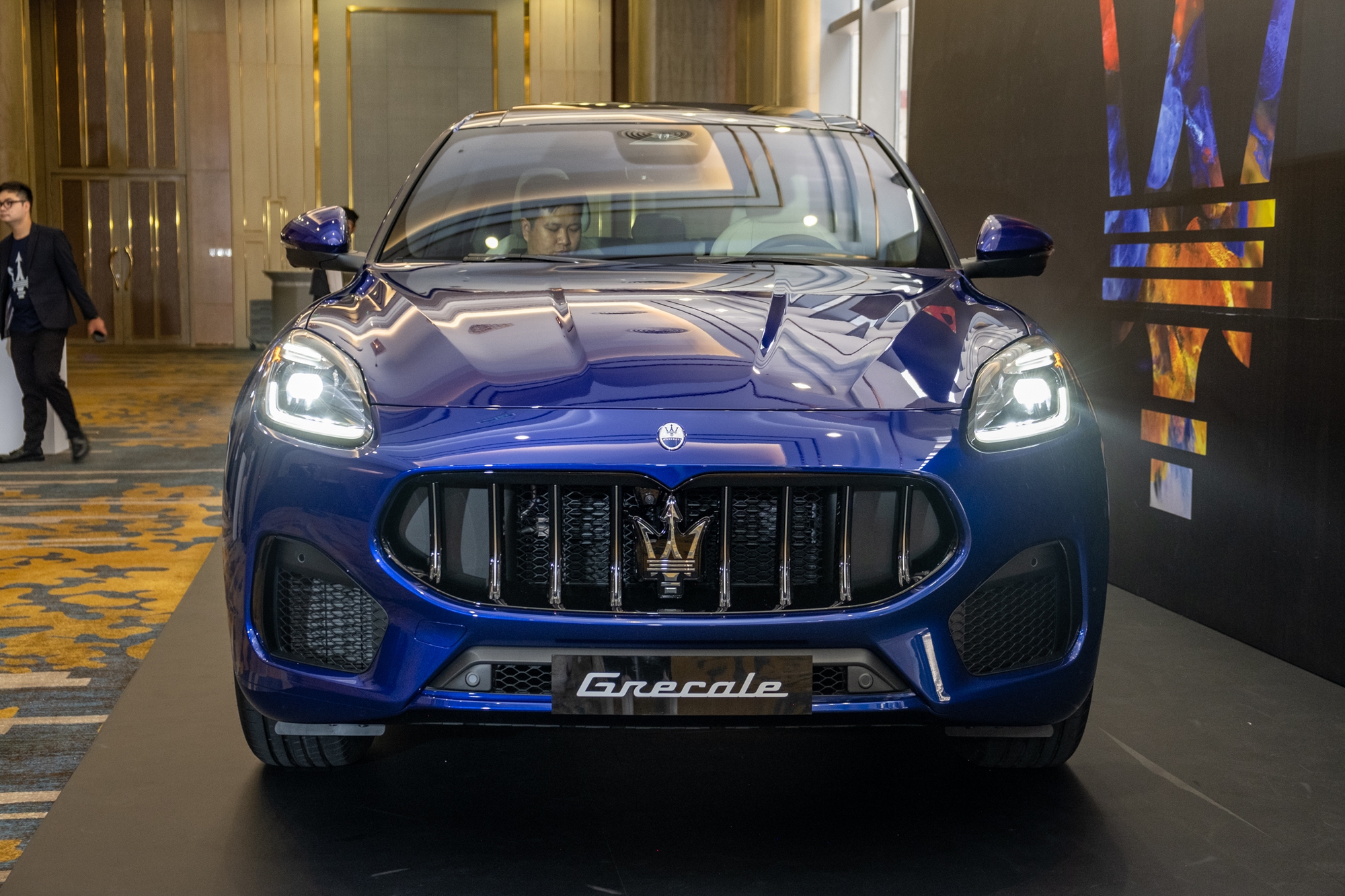 https://cdn.thoibaonganhang.vn/stores/news_dataimages/2023/062023/20/09/1687161036-maserati-grecale-8-1687165169895-1687165170002132543283620230620095453.4626750.jpg