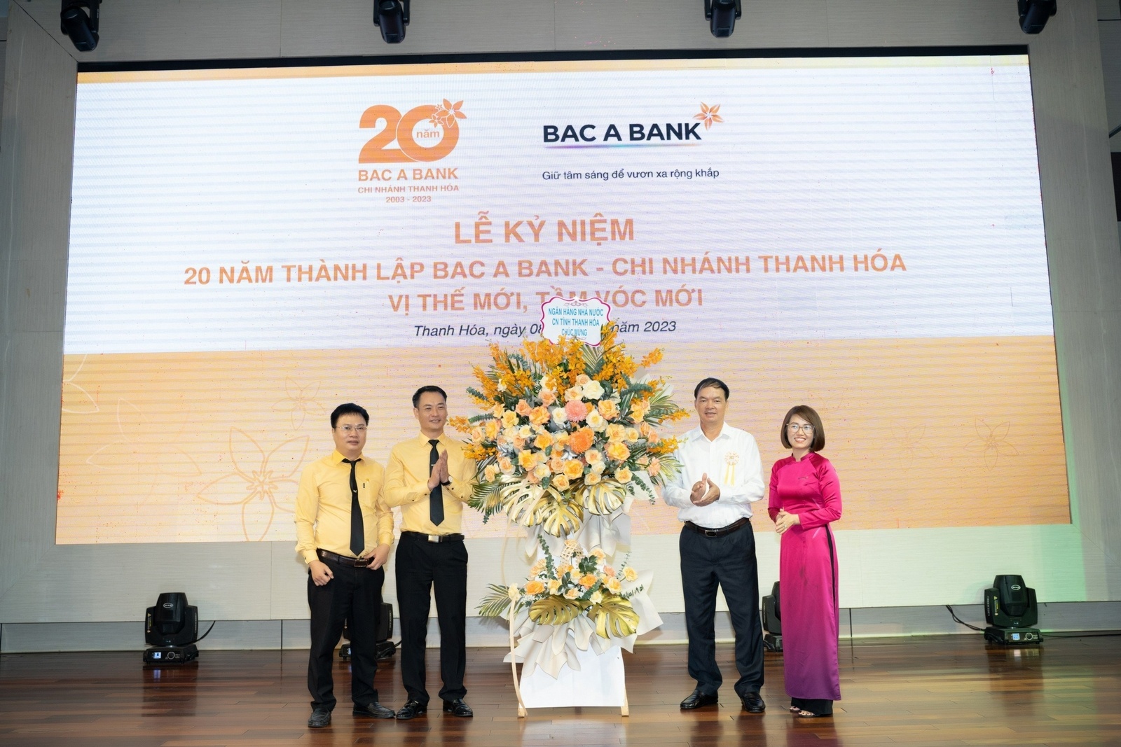 Trong 20 năm phát triển, BAC A BANK Chi nhánh Thanh Hóa luôn được khách hàng địa phương lựa chọn và tin tưởng