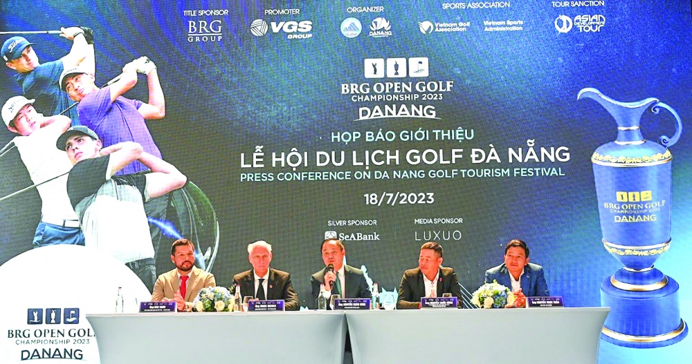 Ban tổ chức giới thiệu về Lễ hội Du lịch Golf Đà Nẵng 2023 tại buổi họp báo