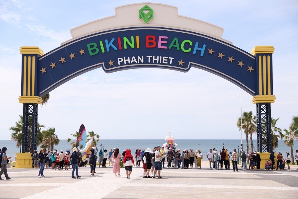 Đô thị kinh tế du lịch giải trí NovaWorld Phan Thiet (Bình Thuận) đón đông đảo du khách đến tham quan và trải nghiệm
