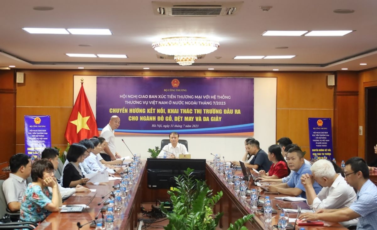 Hội nghị giao ban xúc tiến thương mại với hệ thống Thương vụ Việt Nam ở nước ngoài tháng 7/2023