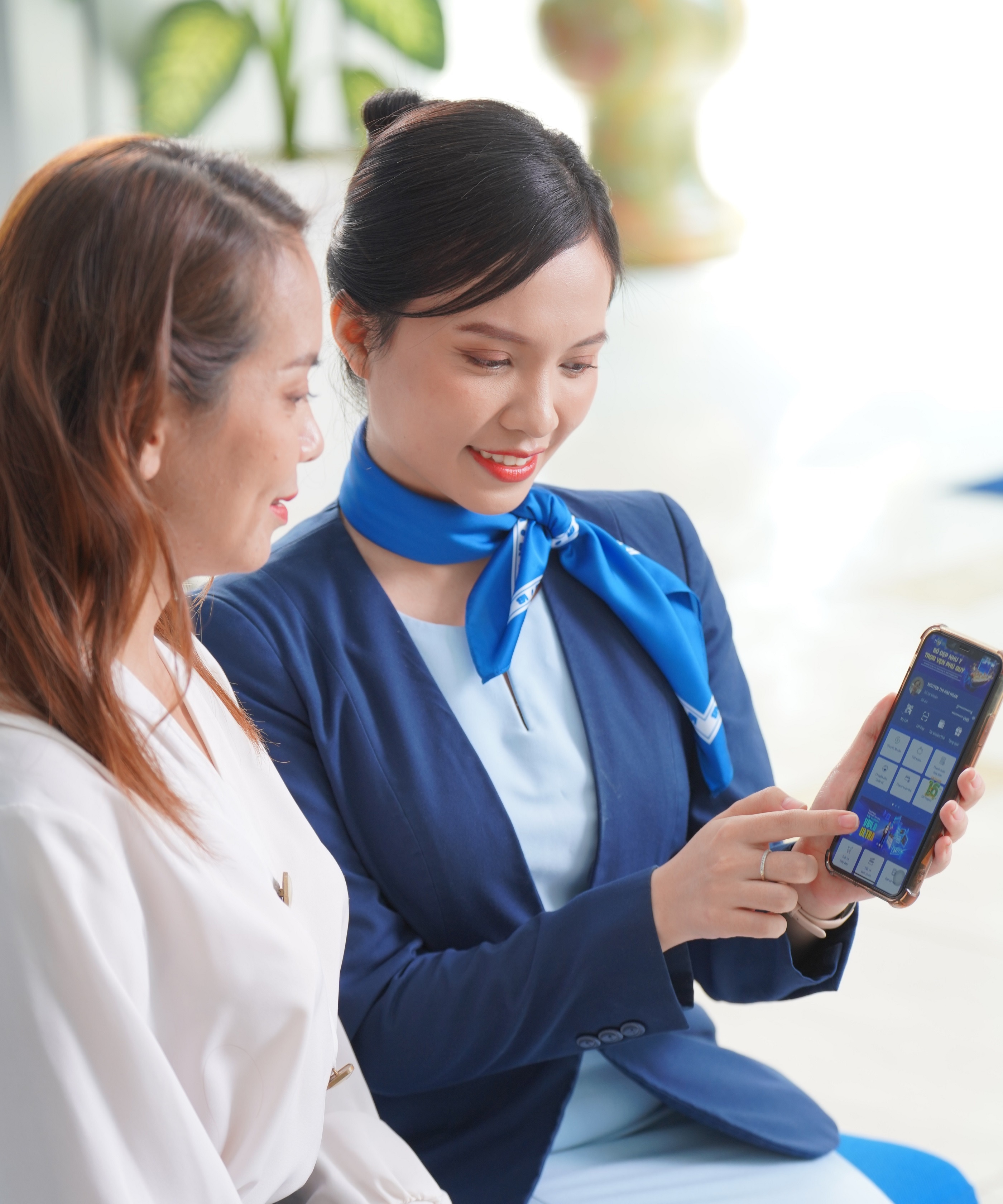 Chỉ cần sử dụng app Vietbank Digital, khách hàng có thể tiến hành các giao dịch ngân hàng mọi lúc, mọi nơi 