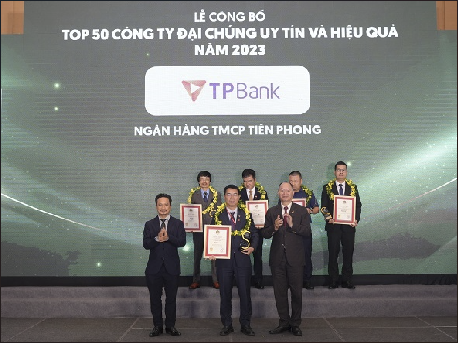 TPBank lọt Top 10 ngân hàng thương mại Việt Nam uy tín lần thứ 5 liên tiếp