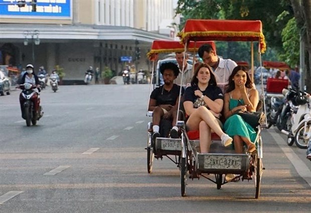Du lịch Hà Nội thu hút gần 17 triệu lượt khách du lịch trong 8 tháng | Du lịch | Vietnam+ (VietnamPlus)