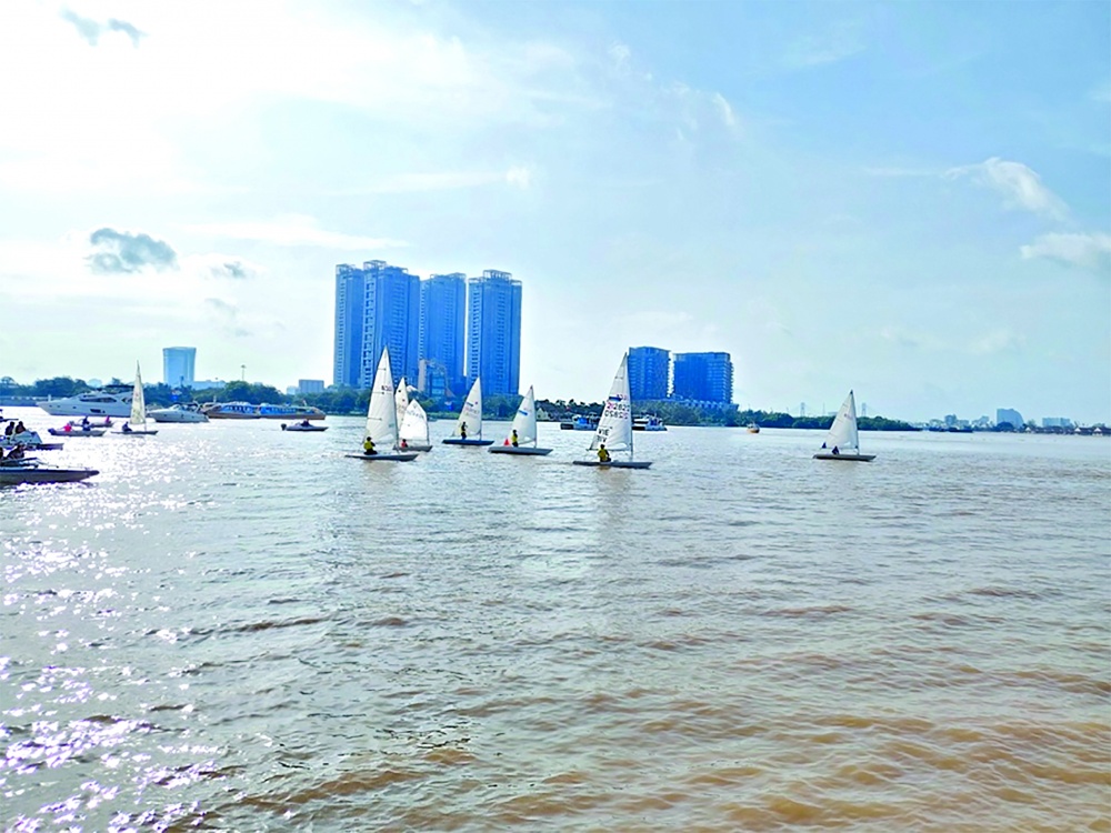 Thành phố sẽ đẩy mạnh khai thác các giá trị kinh tế du lịch từ hệ thống tài nguyên sông, biển 