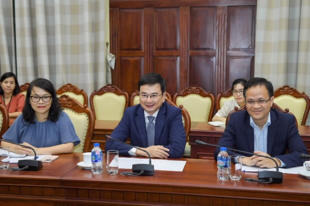 Phó Thống đốc Phạm Thanh Hà làm việc với Tổng Giám đốc Toàn cầu Tập đoàn JP Morgan