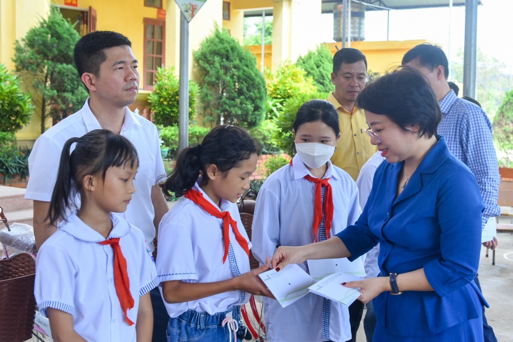 Chung tay lan toả yêu thương vì trẻ em vùng cao