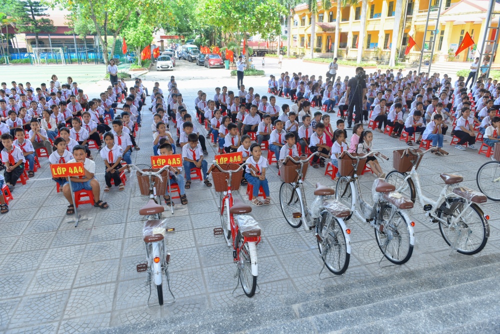 Chung tay lan toả yêu thương vì trẻ em vùng cao