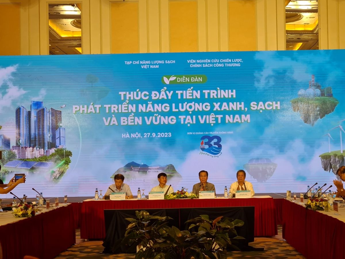 Quang cảnh Diễn đàn “Thúc đẩy tiến trình phát triển năng lượng xanh, sạch và bền vững tại Việt Nam”.