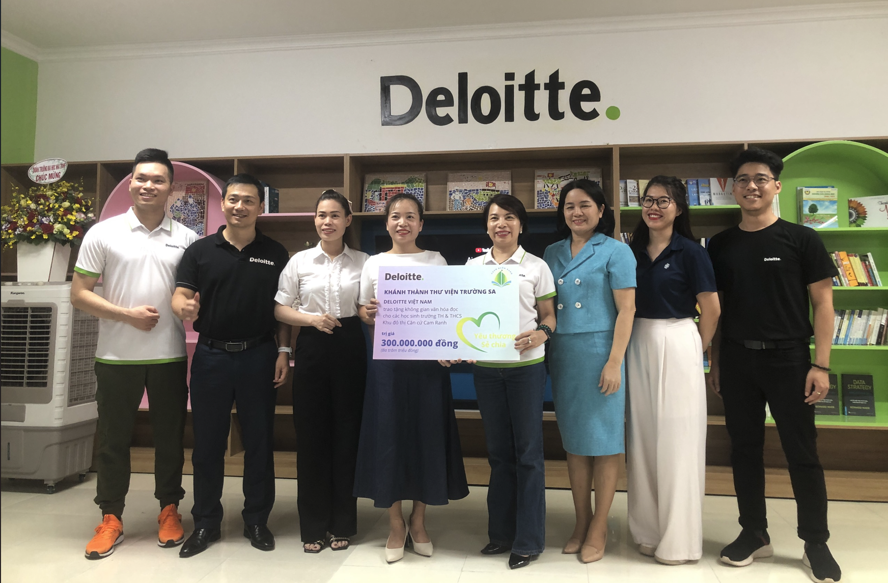 Deloitte Việt Nam ghi dấu ấn 10 năm đồng hành cùng Vùng 4 Hải quân