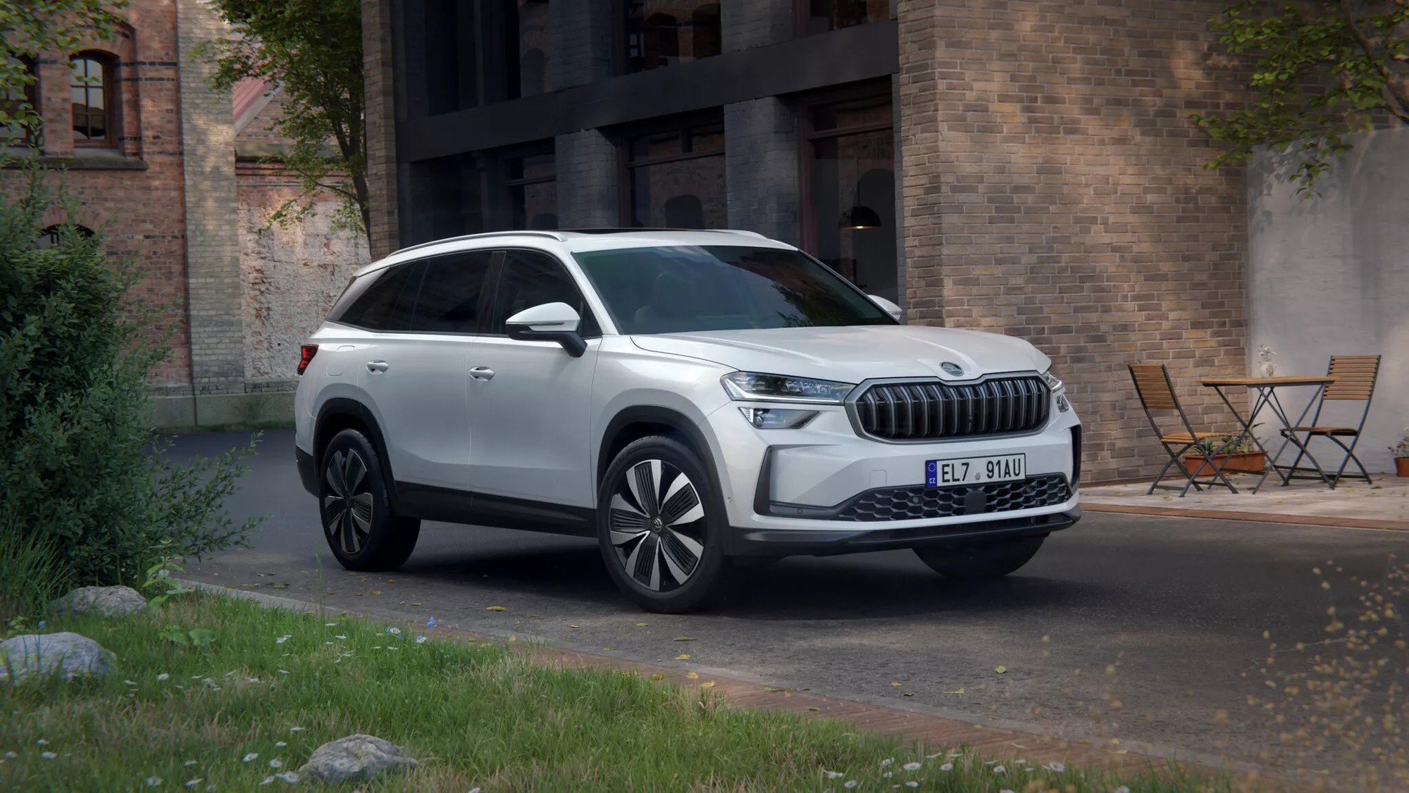 https://cdn.thoibaonganhang.vn/stores/news_dataimages/2023/102023/06/07/2024-skoda-kodiaq-2-2048x1153-1696478696688307595364-1696485390956-1696485391208163637544720231006074241.7409200.jpg