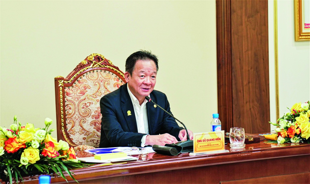 Chủ tịch HĐQT SHB Đỗ Quang Hiển - Chủ tịch Hanoisme chủ trì buổi làm việc của Ban chấp hành kết nối giao thương, đầu tư thương mại của Hanoisme
