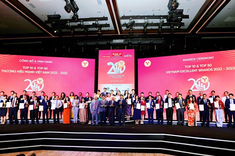 Toàn cảnh Lễ Công bố và Vinh danh TOP 10 và TOP 50 Thương hiệu Mạnh Việt Nam 2022-2023