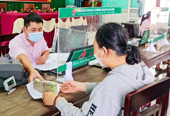 Nhiều chính sách tín dụng ưu đãi thông qua NHCSXH đã và đang được triển khai thực hiện trên địa bàn Thừa Thiên - Huế.