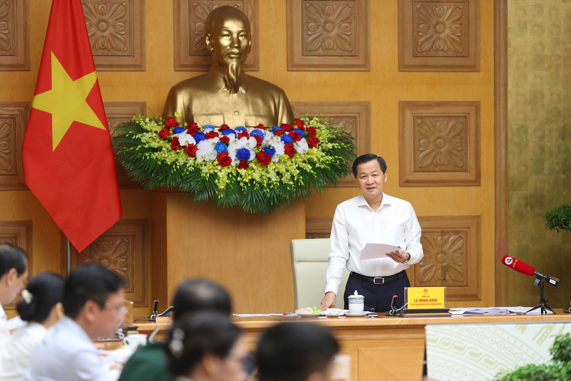 Phó Thủ tướng Lê Minh Khái: Quyết liệt hành động đưa Việt Nam ra khỏi &amp;quot;Danh sách Xám&amp;quot; của FATF - Ảnh 2.