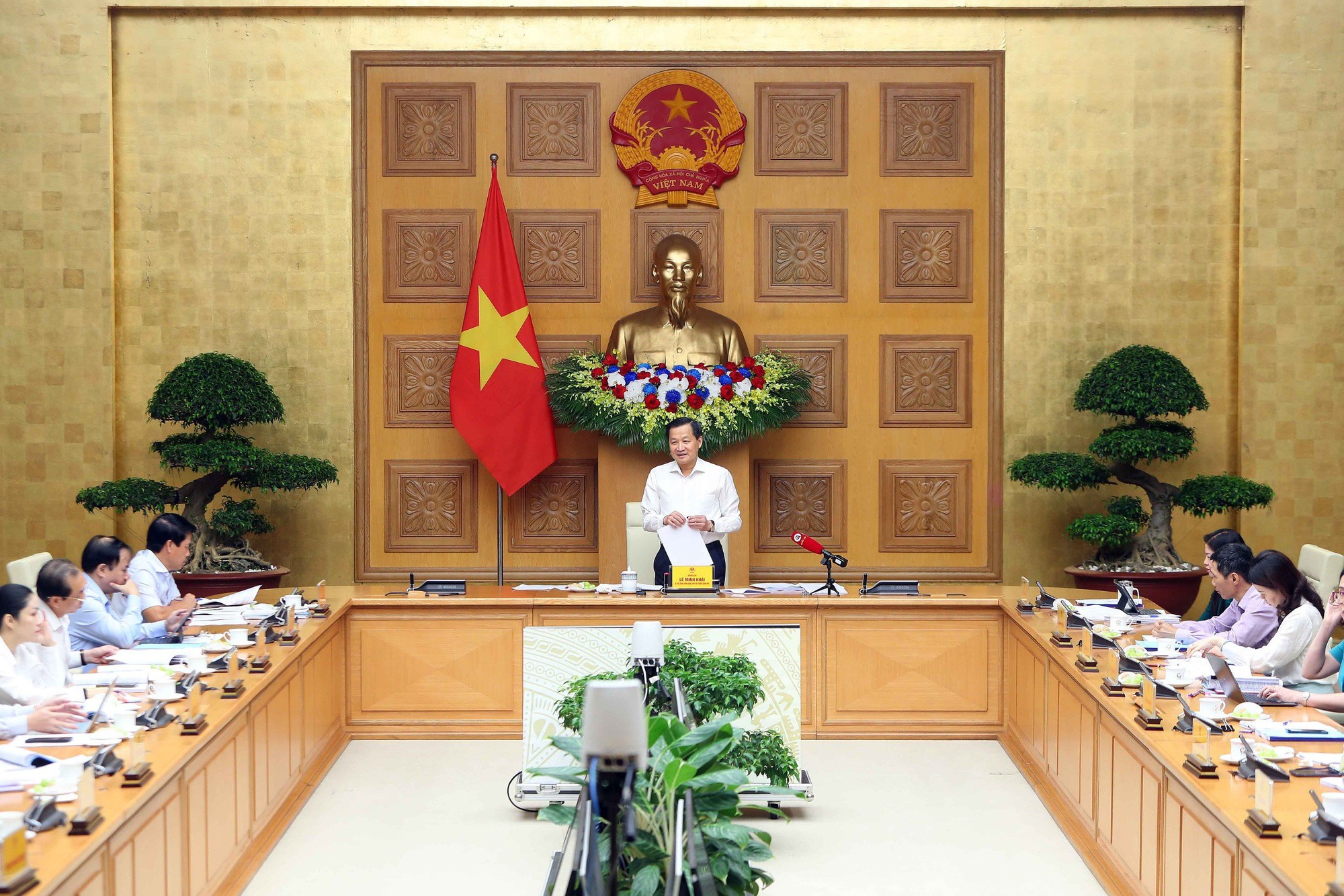 Phó Thủ tướng Lê Minh Khái: Quyết liệt hành động đưa Việt Nam ra khỏi &amp;quot;Danh sách Xám&amp;quot; của FATF - Ảnh 3.