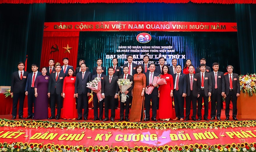 https://cdn.thoibaonganhang.vn/stores/news_dataimages/2023/102023/18/14/dang-bo-agribank20231018141038.jpg?rt=20231018141040