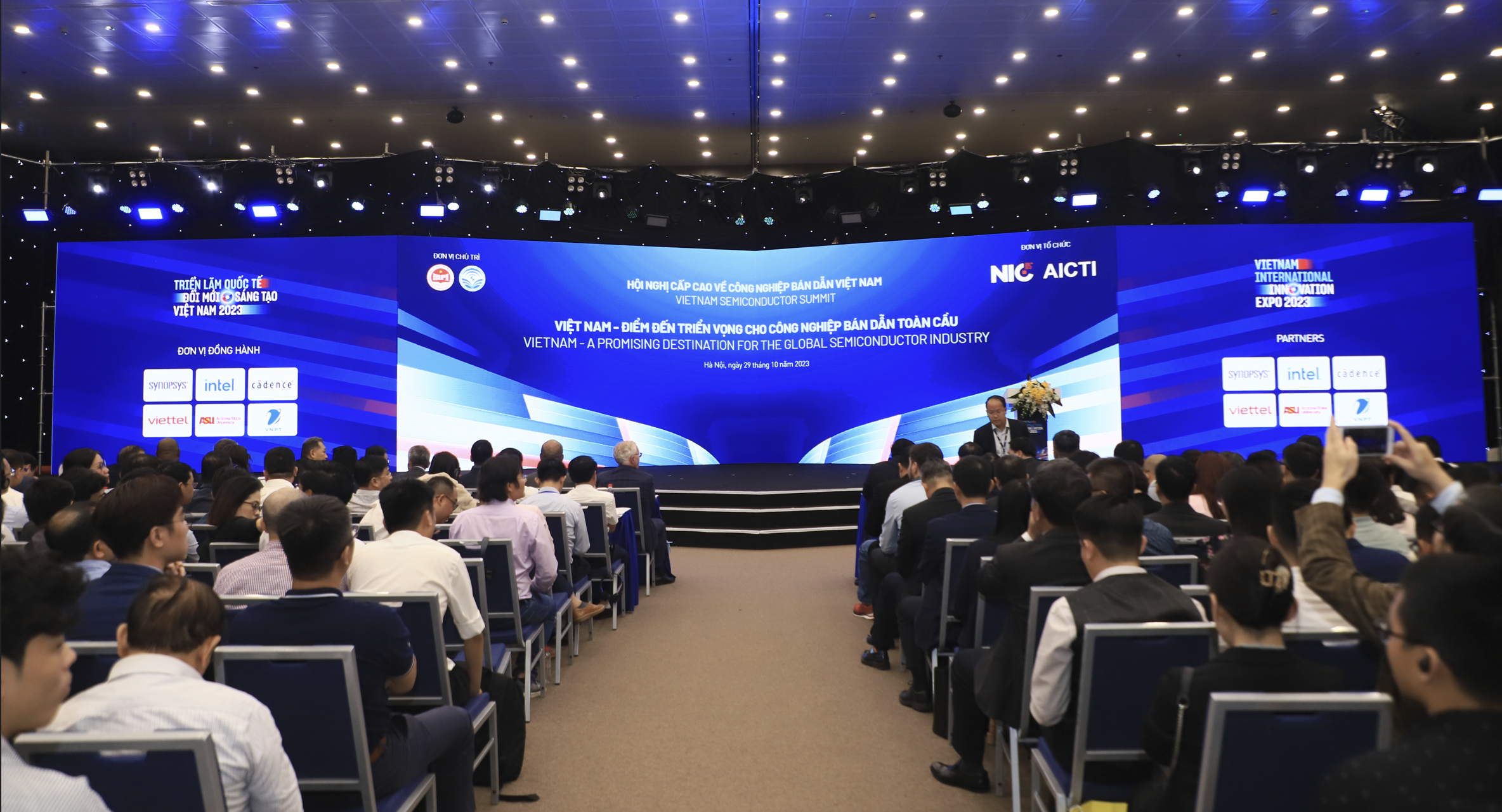 Thúc đẩy ngành công nghiệp bán dẫn Việt Nam phát triển