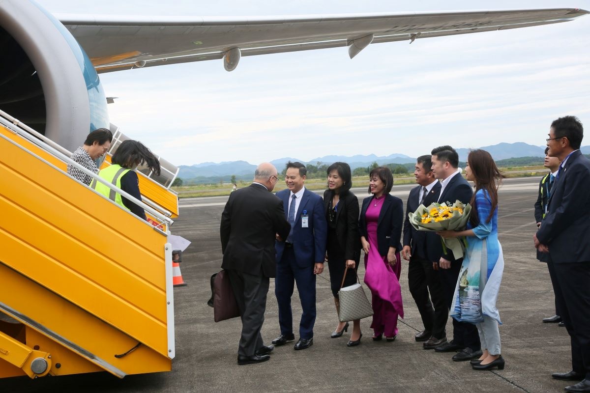 Cảng hàng không quốc tế Vân Đồn đón chuyến bay đoàn đại biểu tỉnh Hokkaido, Nhật Bản