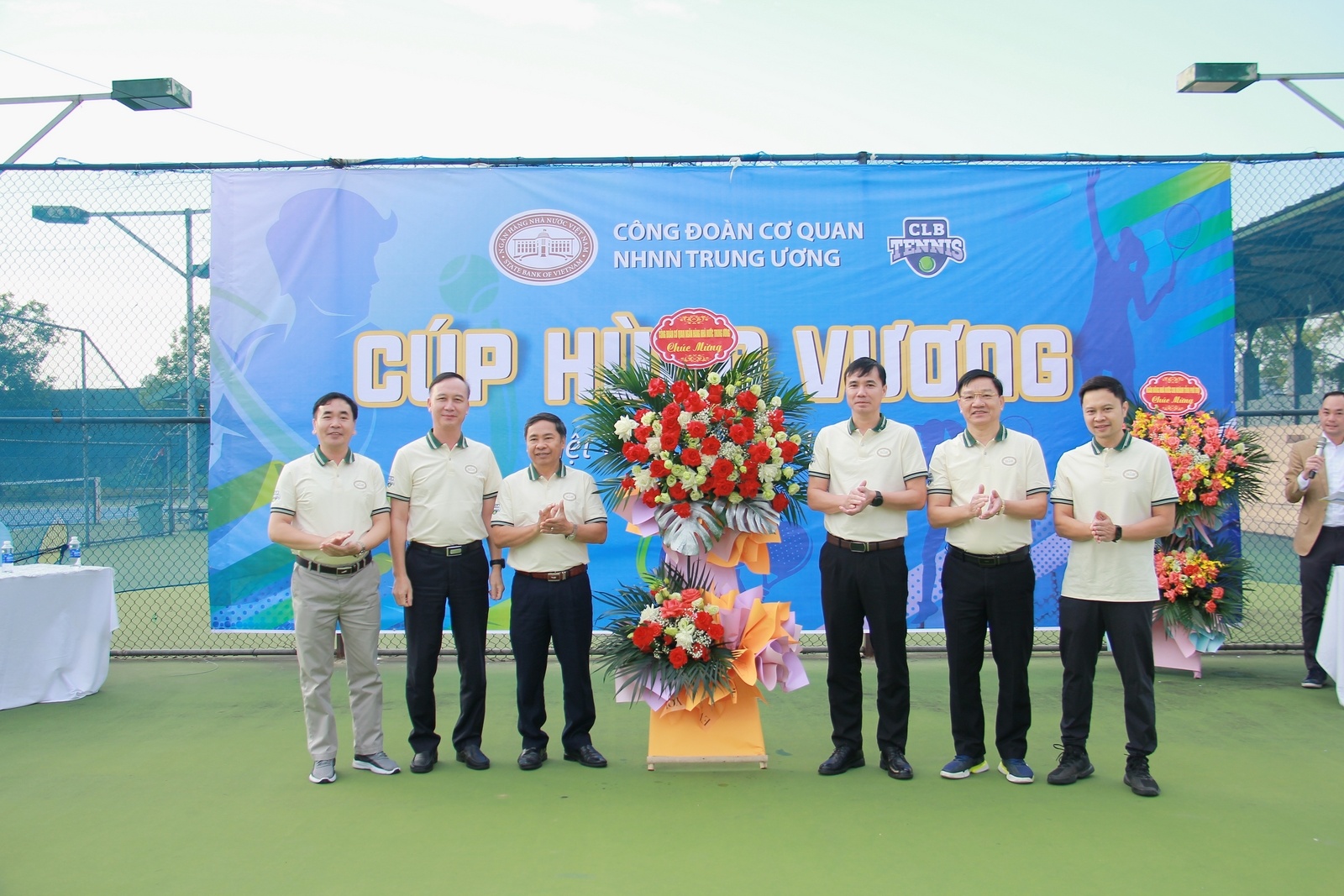 Công đoàn Cơ quan NHNN Trung ương tổ chức Giải giao lưu quần vợt cúp Hùng Vương