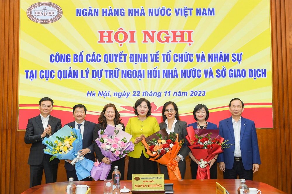 Công bố các Quyết định bổ nhiệm nhân sự lãnh đạo Cục Quản lý dự trữ ngoại hối nhà nước và Sở giao dịch