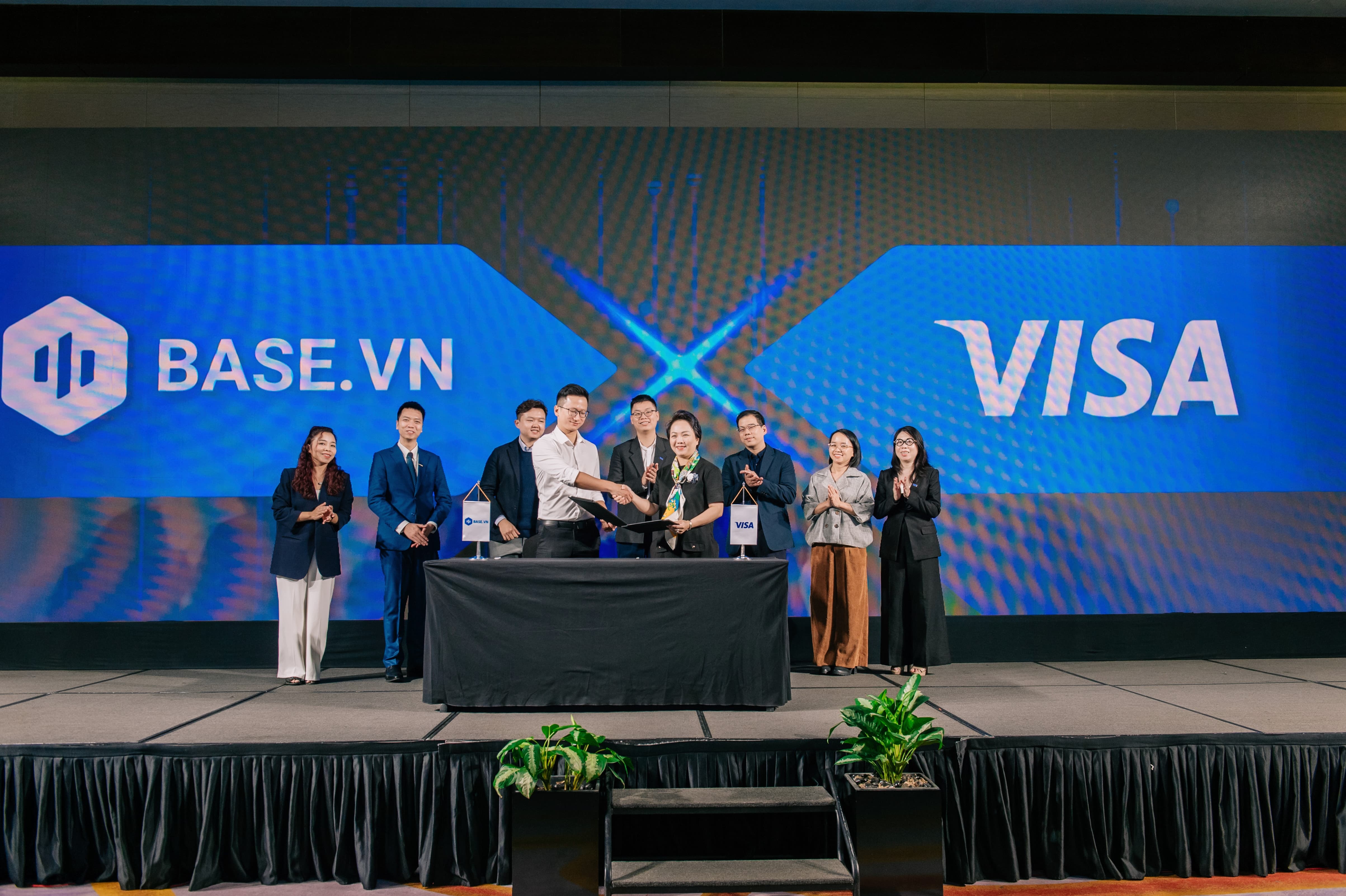 Visa hợp tác tài trợ sự kiện về doanh nghiệp và công nghệ hàng đầu Việt Nam