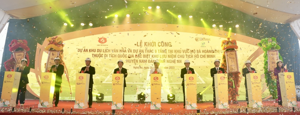 Vừa qua, UBND tỉnh Nghệ An và T&T Group đã khởi công hai dự án thuộc Quy hoạch bảo tồn, tôn tạo, phát huy giá trị Khu lưu niệm Chủ tịch Hồ Chí Minh tại Nam Đàn, Nghệ An