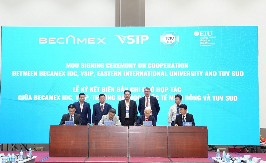 TÜV SÜD Asia Pacific Pte.Ltd ký kết hợp tác về đổi mới công nghệ