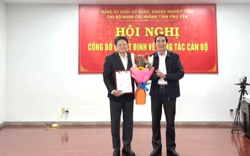 Công bố quyết định kiện toàn chức danh Bí thư Chi bộ NHNN chi nhánh Phú Yên