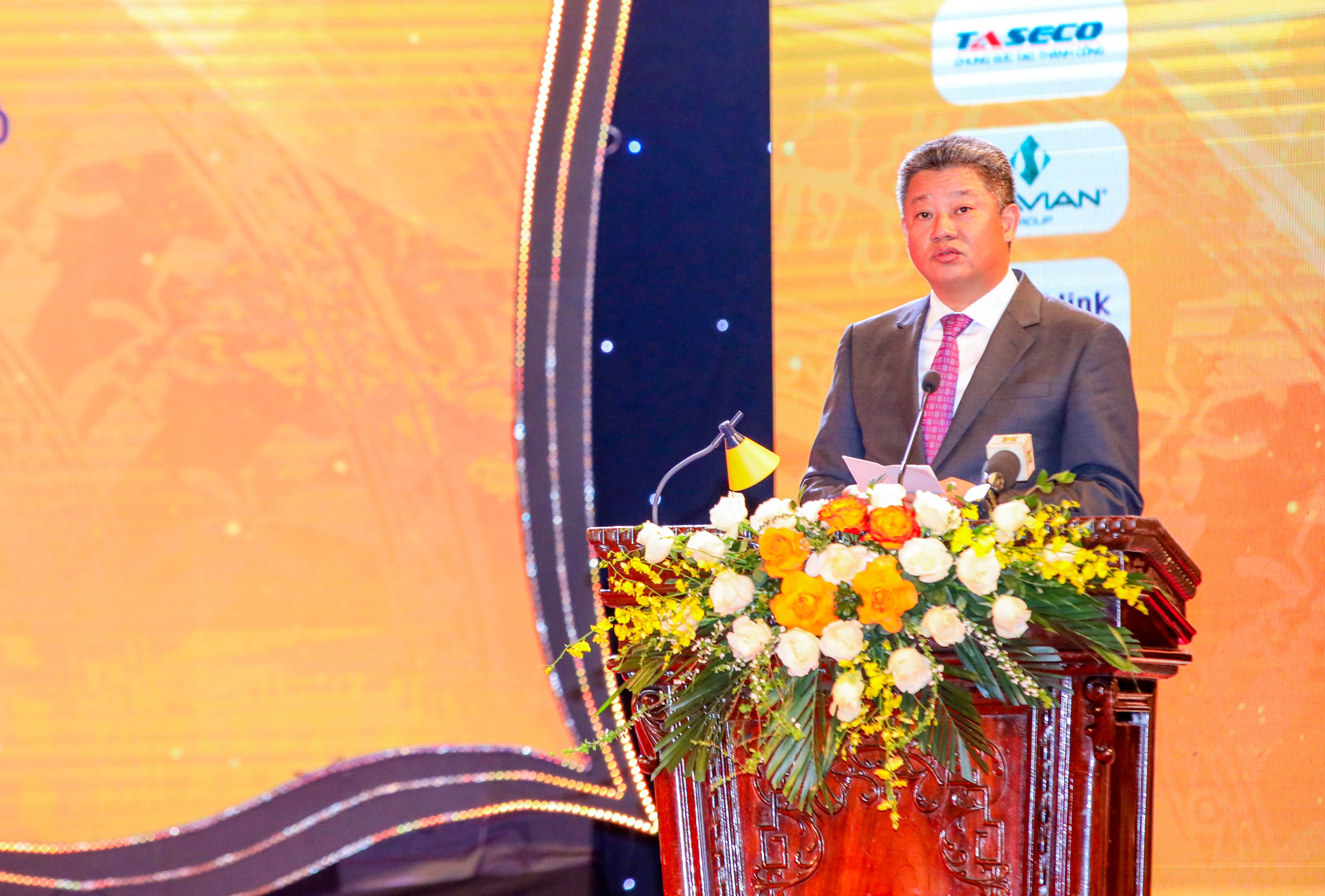 Ông Nguyễn Mạnh Quyền, Phó Chủ tịch UBND thành phố Hà Nội phát biểu tại chương trình.