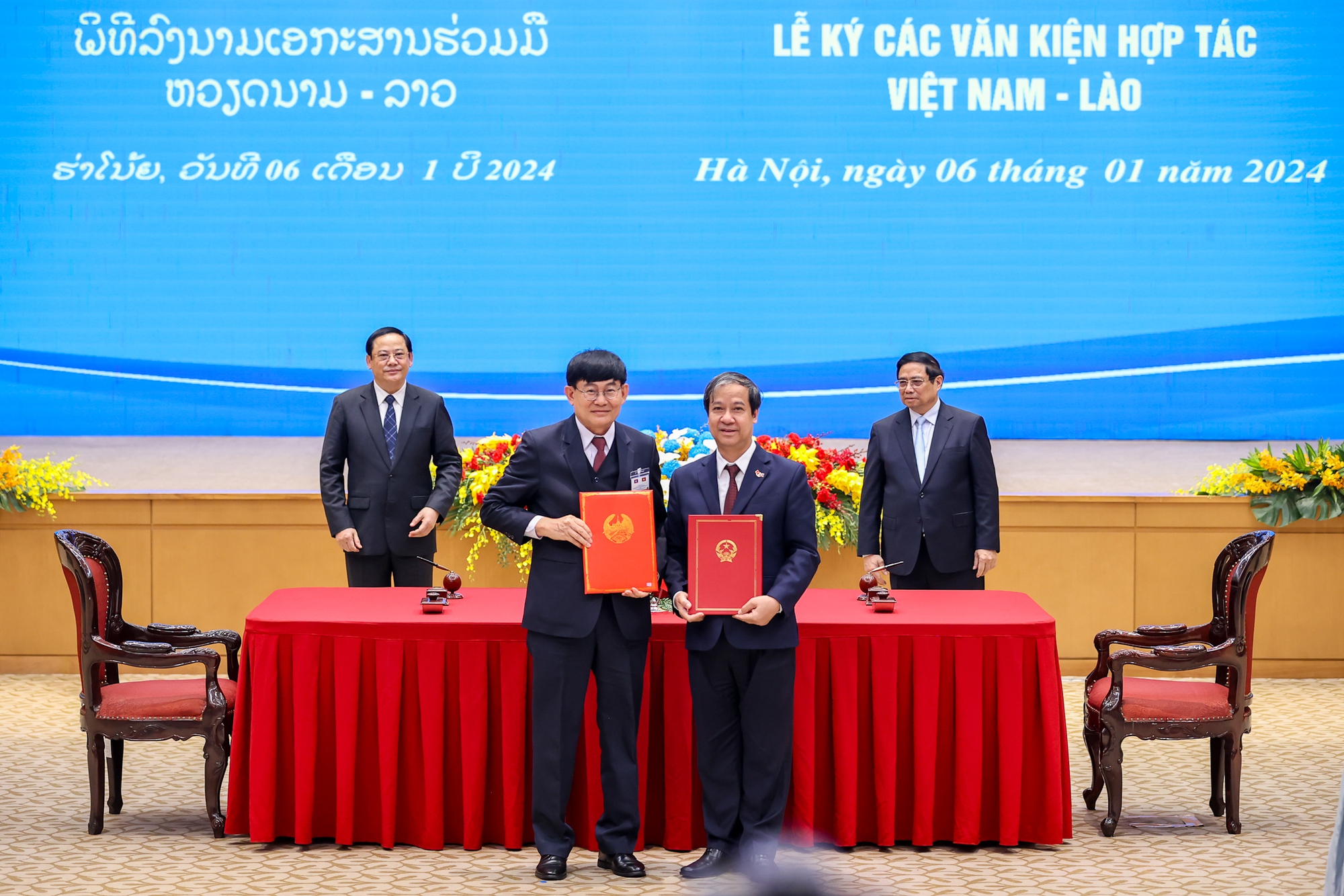 Việt Nam và Lào ký kết nhiều văn kiện hợp tác quan trọng- Ảnh 4.