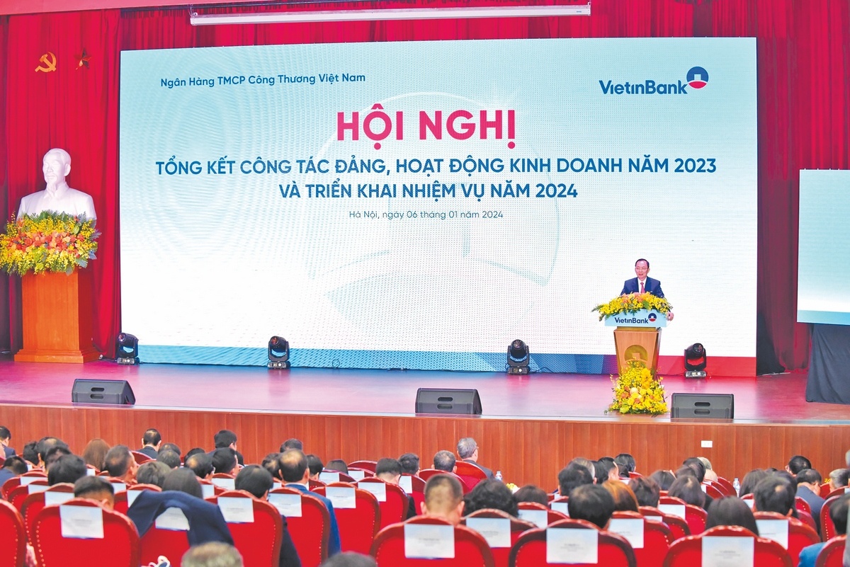 Phó Thống đốc Thường trực NHNN Đào Minh Tú phát biểu tại hội nghị VietinBank