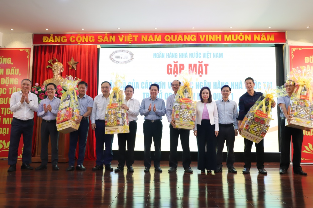 Lãnh đạo NHNN gặp mặt các đơn vị thuộc ngành Ngân hàng tại TP. Hồ Chí Minh