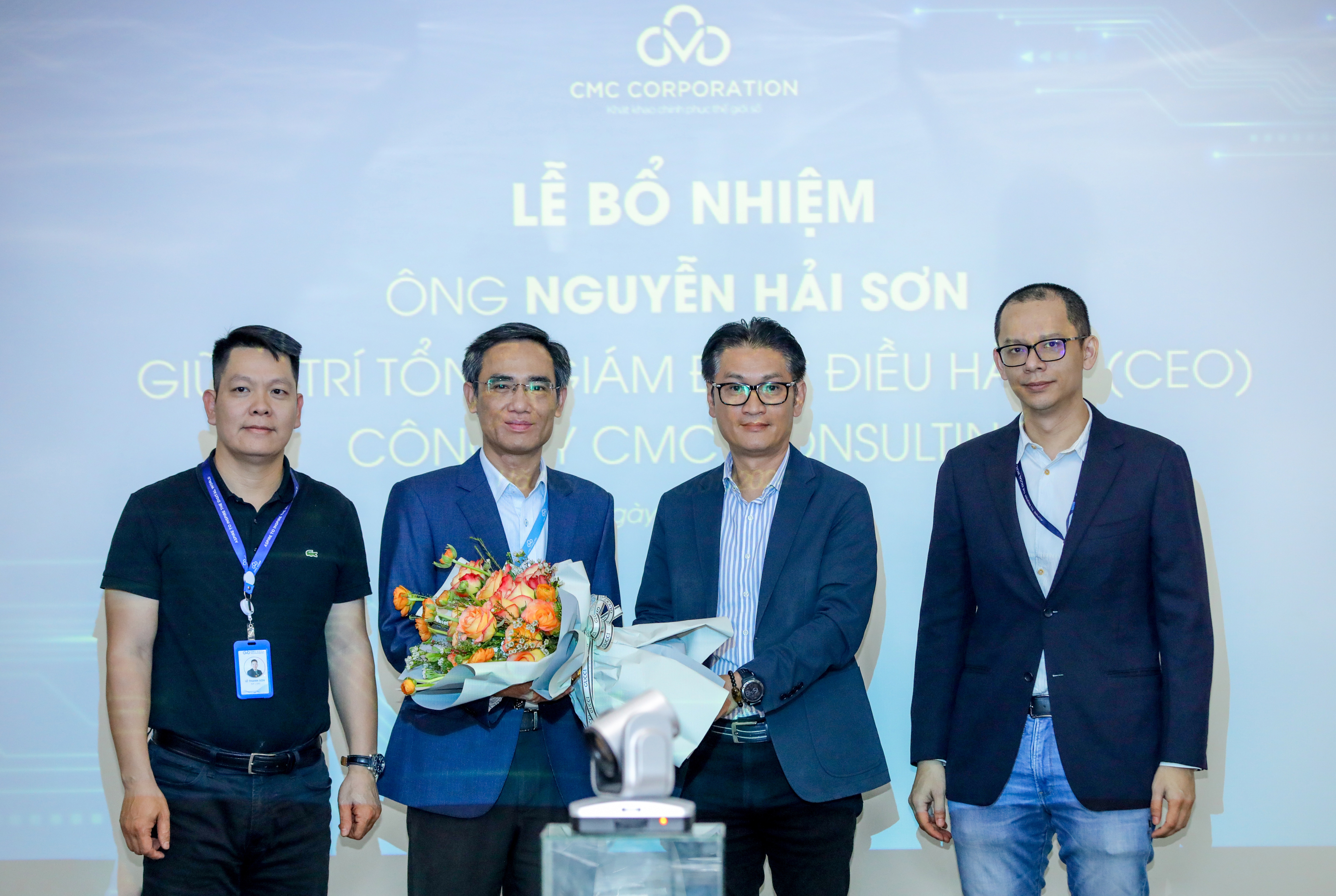 Ban Lãnh đạo Tập đoàn CMC chúc mừng tân Tổng Giám đốc điều hành Công ty TNHH CMC Consulting Nguyễn Hải Sơn