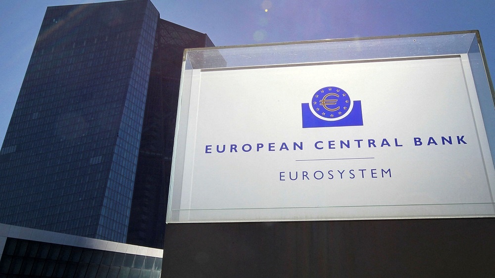 ECB giữ nguyên lãi suất và không đưa ra gợi ý về việc cắt giảm