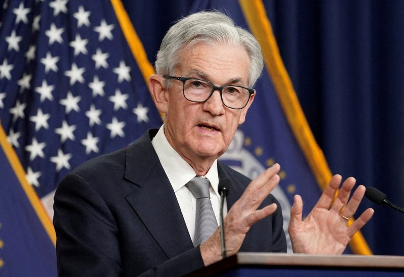 Chủ tịch Fed dự đoán lãi suất sẽ thấp hơn khi lạm phát giảm và nền kinh tế phục hồi
