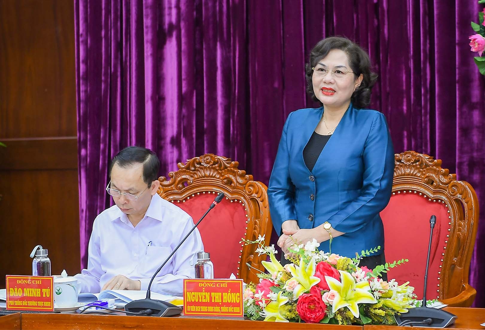 Thống đốc NHNN Nguyễn Thị Hồng trường đoàn công tác của Chính phủ làm việc với tỉnh Vĩnh Long năm 2024 - Ảnh: Đức Khanh