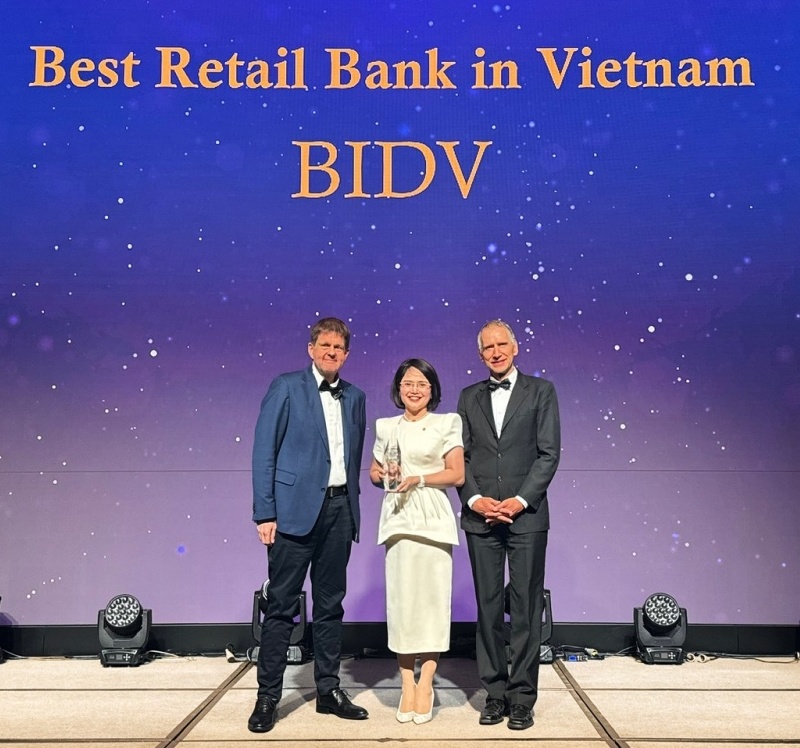 BIDV 9 lần nhận giải thưởng Ngân hàng bán lẻ tốt nhất Việt Nam