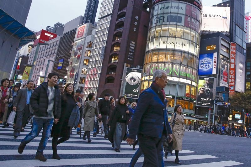 Sau điều chỉnh GDP, Nhật Bản tránh được suy thoái kỹ thuật