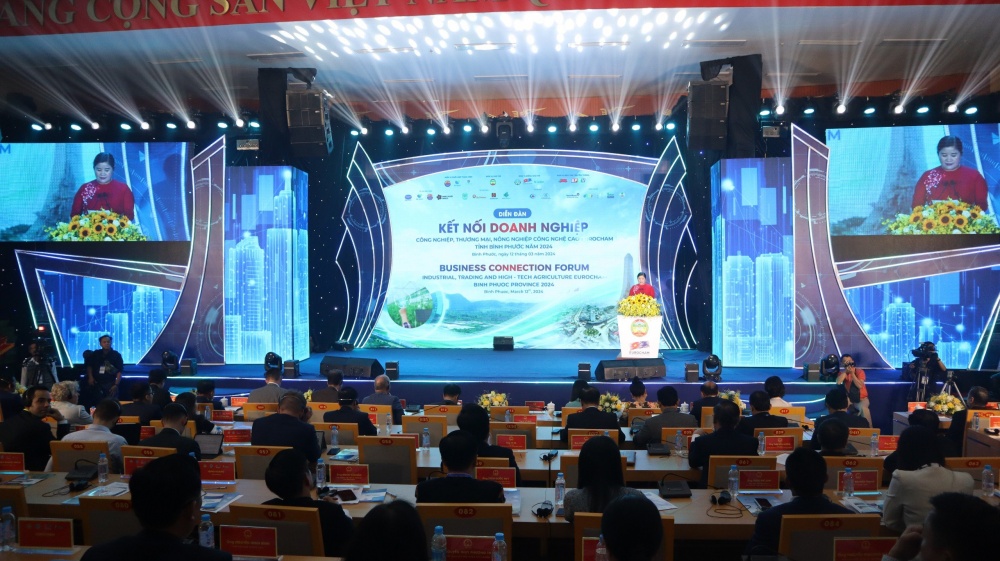 “Diễn đàn kết nối doanh nghiệp công nghiệp, thương mại, nông nghiệp công nghệ cao EuroCham - tỉnh Bình Phước năm 2024” có gần 360 đại biểu trong nước và quốc tế