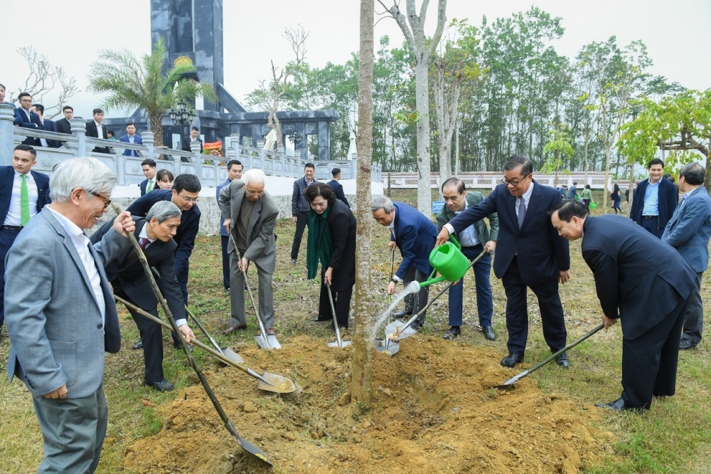 Công đoàn Ngân hàng Việt Nam hưởng ứng “Tết trồng cây đời đời nhớ ơn Bác Hồ”