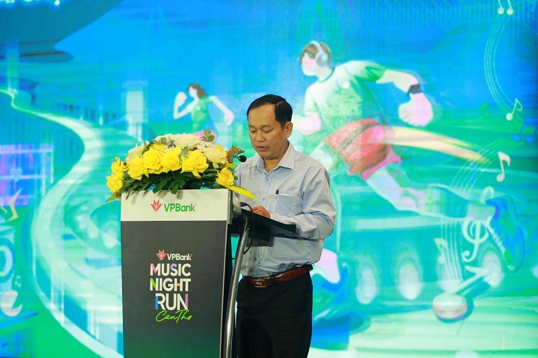 Ông Trương Công Quốc Việt, Phó Giám đốc Sở Văn Hóa, Thể Thao& Du lịch TP Cần Thơ phát biểu tại sự kiện họp báo công bố giải VPBank Can Tho Music Night Run 2024
