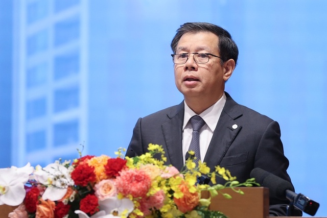 Ông Nguyễn Việt Quang – Phó Chủ tịch Tập đoàn VinGroup phát biểu tại Hội nghị - Ảnh VGP/Nhật Bắc