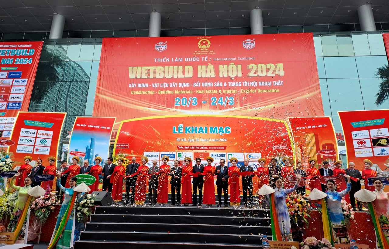Khai mạc Triển lãm Quốc tế VIETBUILD Hà Nội 2024 lần thứ nhất.