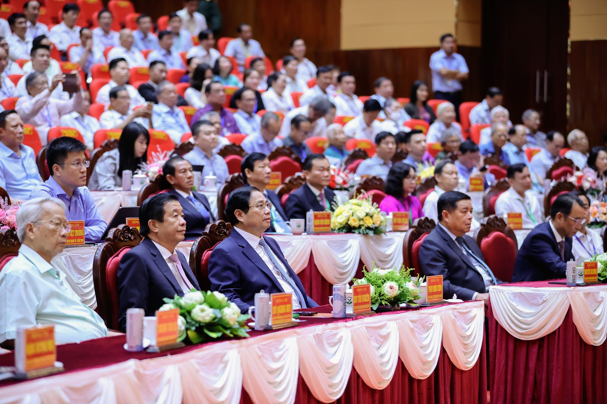 Thủ tướng dự Hội nghị công bố quy hoạch, xúc tiến đầu tư tỉnh Vĩnh Long- Ảnh 1.