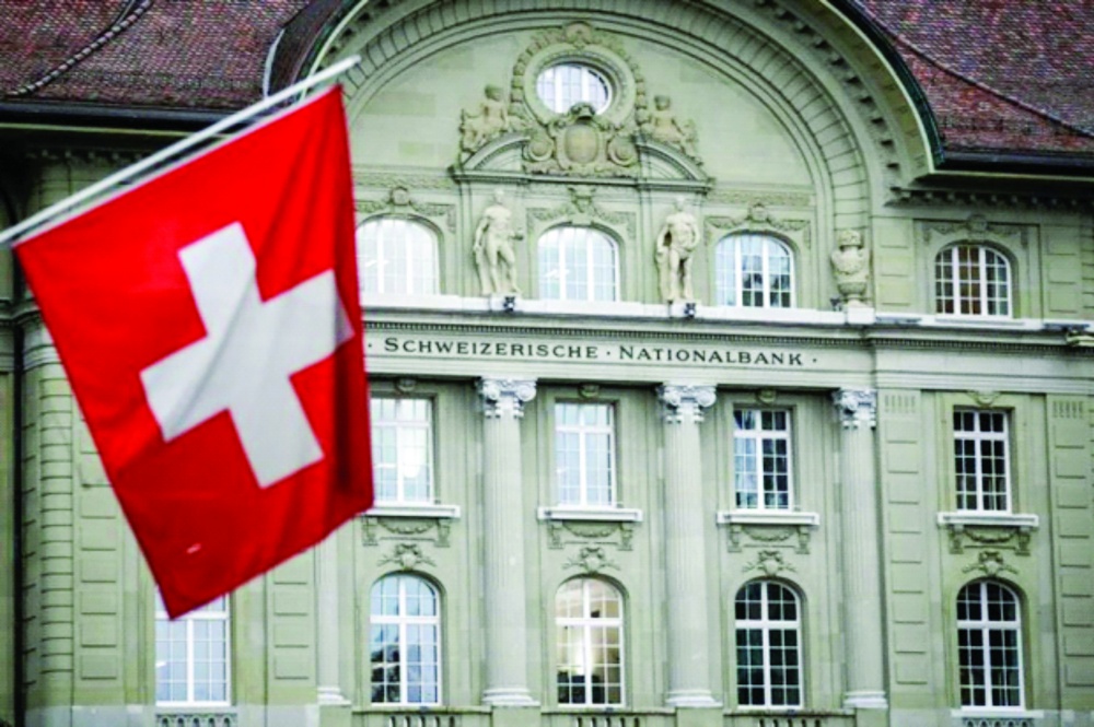 Ngân hàng Quốc gia Thụy Sĩ là NHTW lớn đầu tiên giảm lãi suất